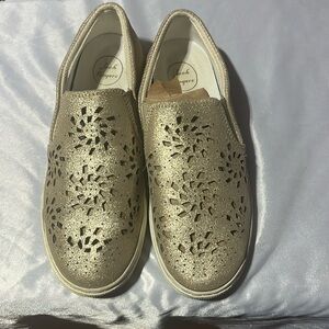 New Jack Rogers Gold Tucker Slip-on Sneakers size 8